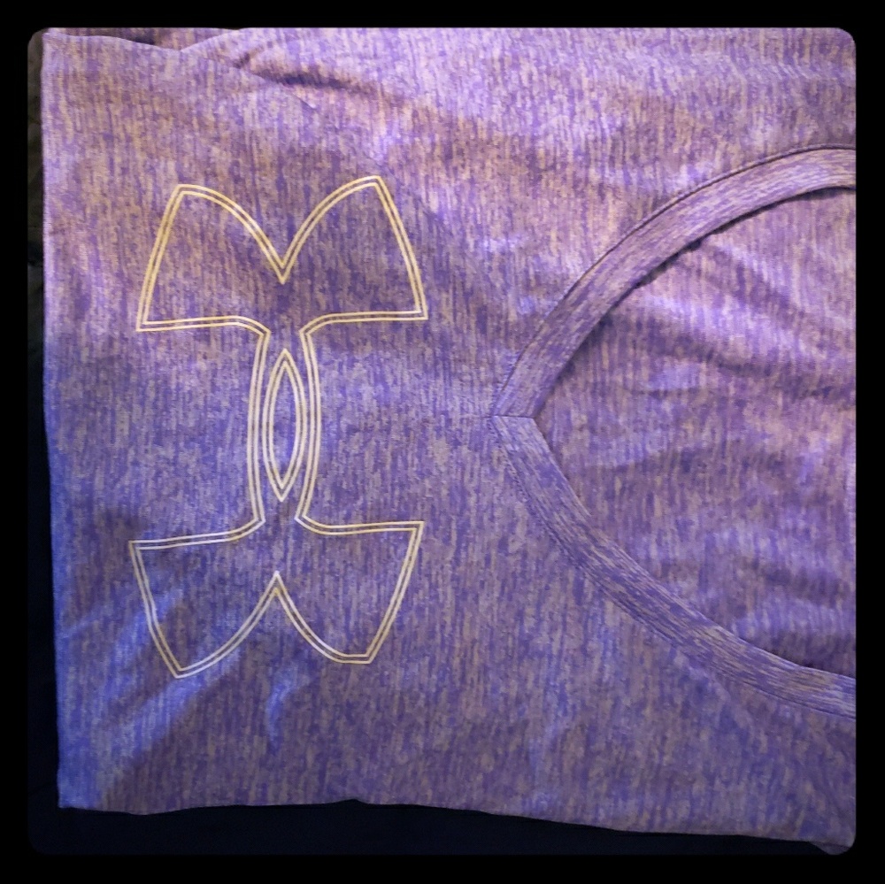 V neck tee